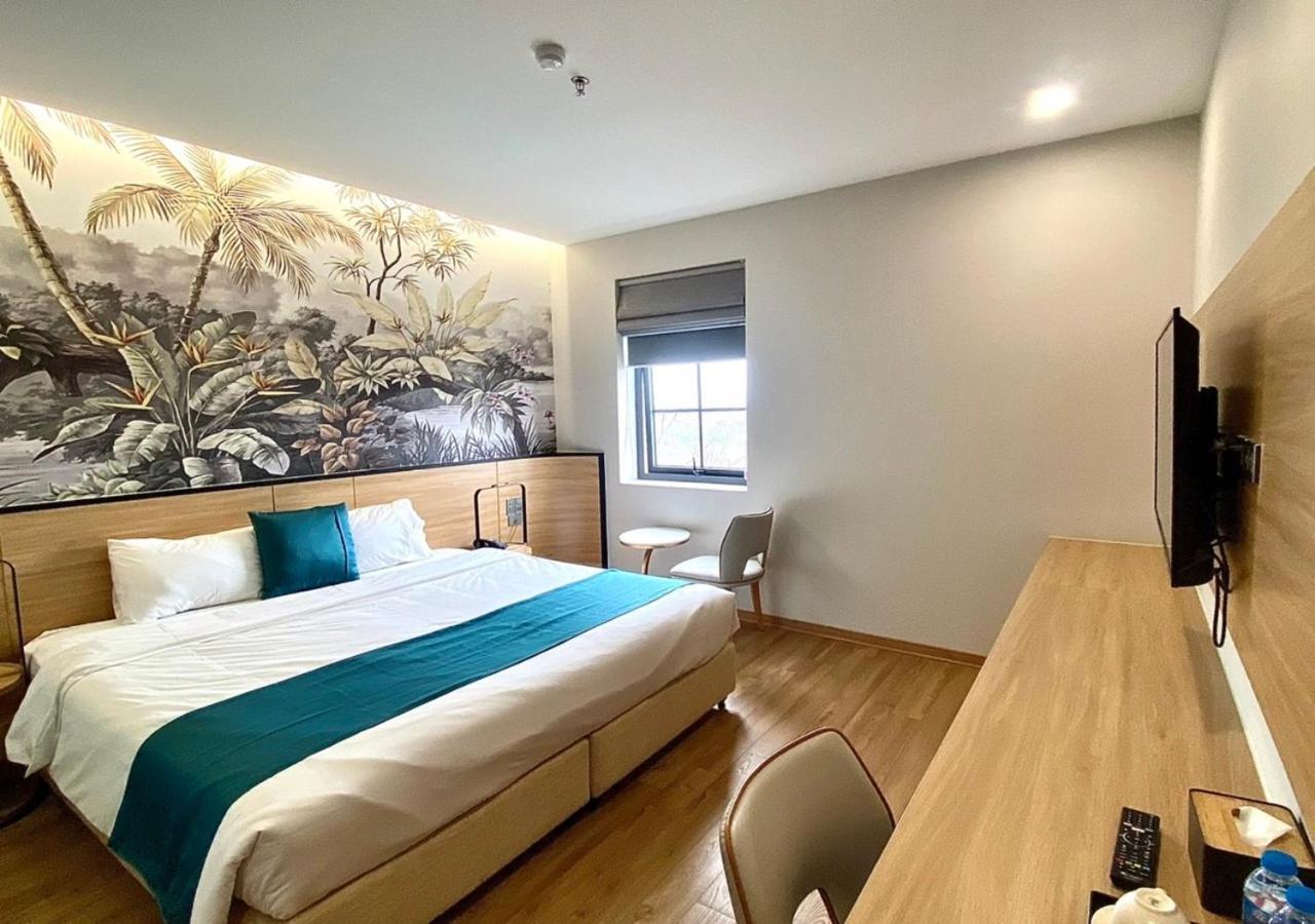 Milash Boutique Hotel Ha Long Exteriör bild