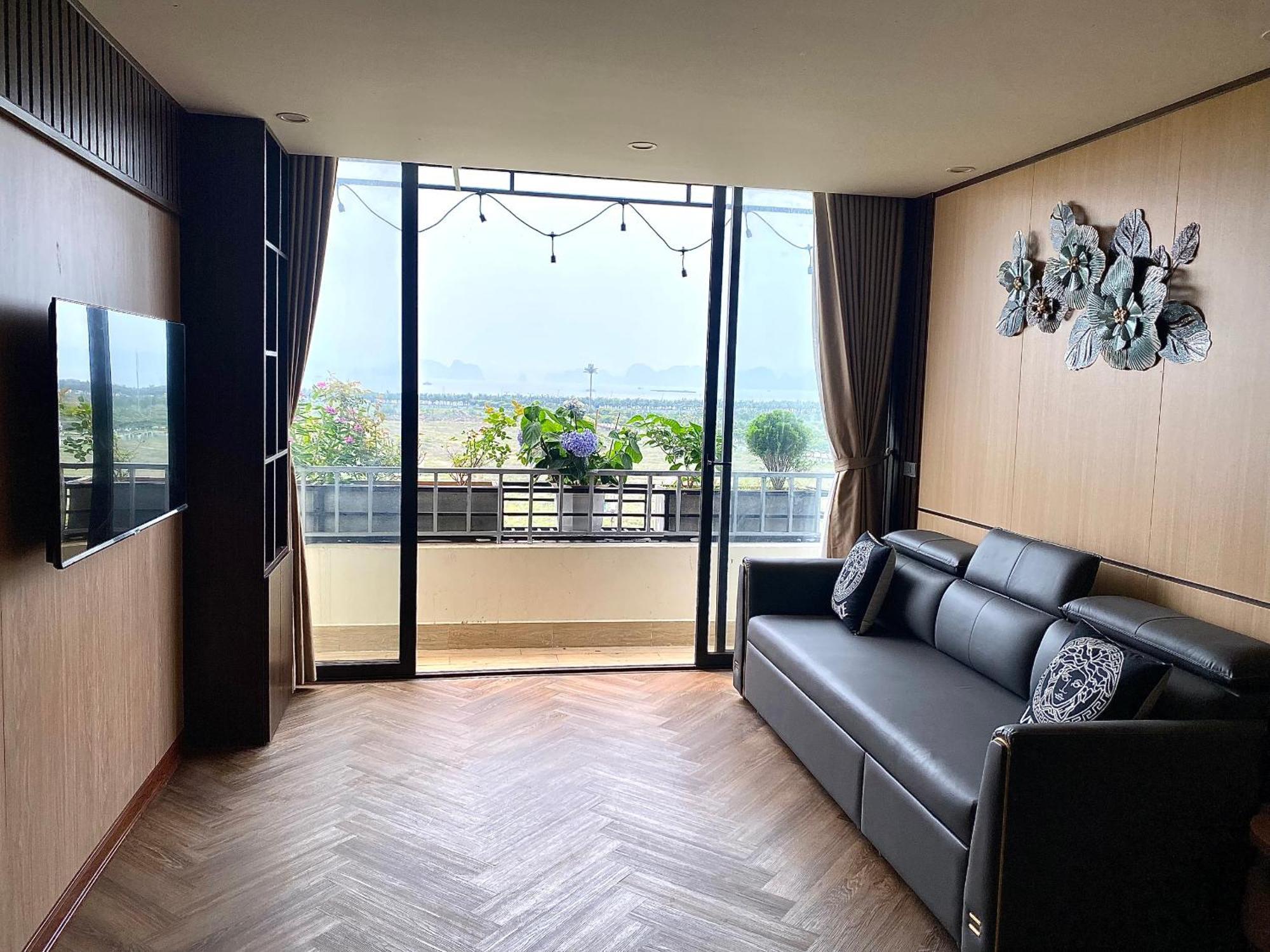 Milash Boutique Hotel Ha Long Exteriör bild