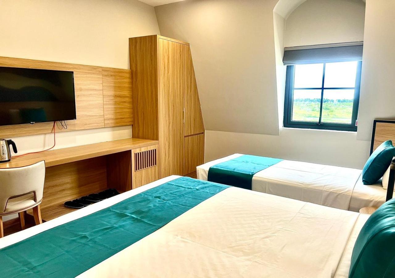 Milash Boutique Hotel Ha Long Exteriör bild